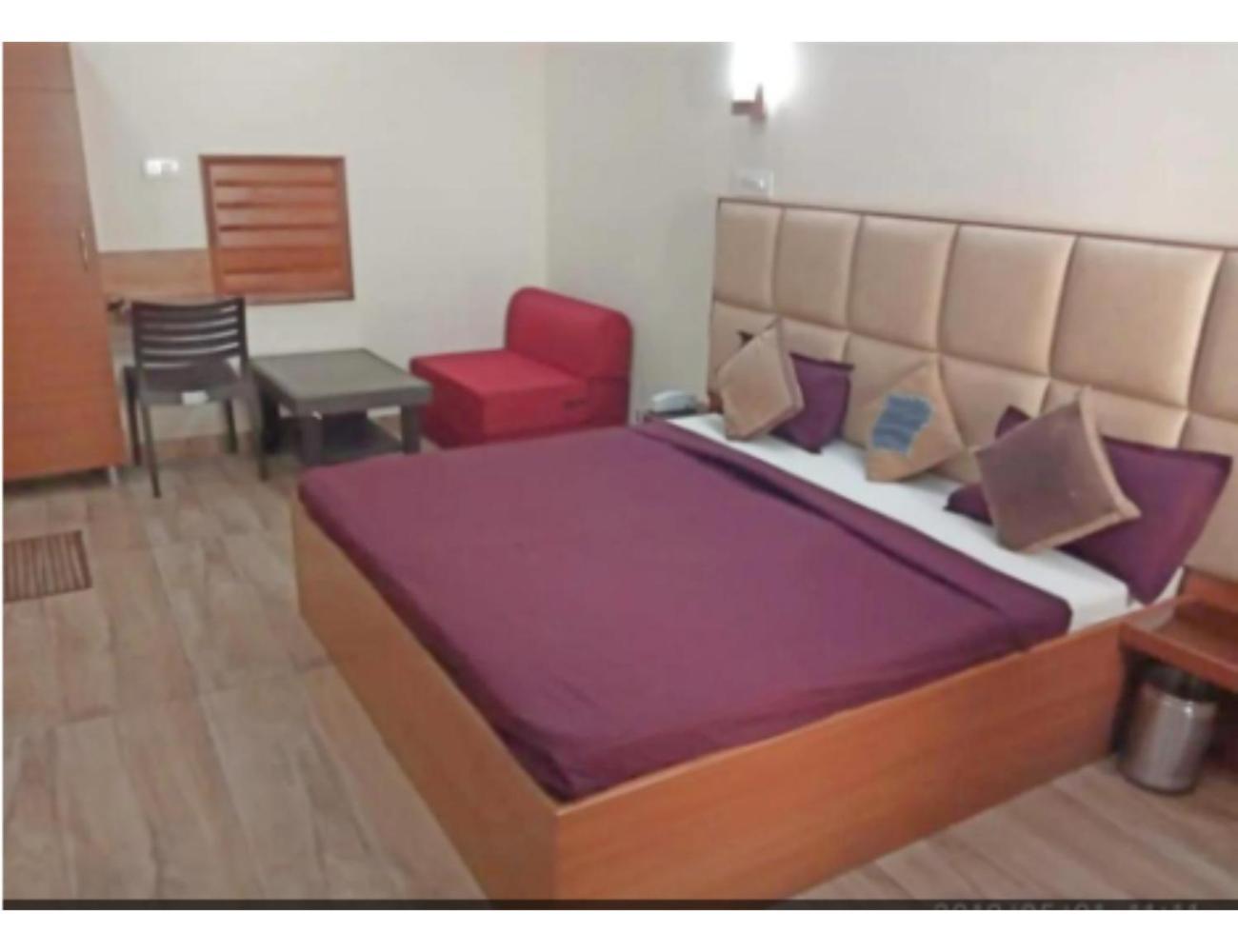 Hotel Basera Guest House, Saharanpur Zewnętrze zdjęcie