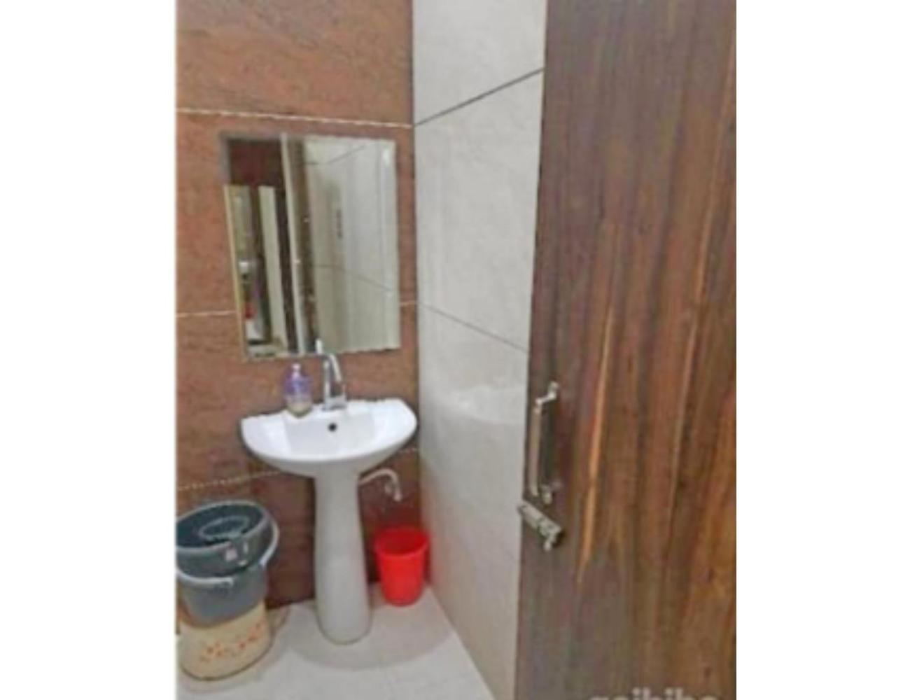 Hotel Basera Guest House, Saharanpur Zewnętrze zdjęcie